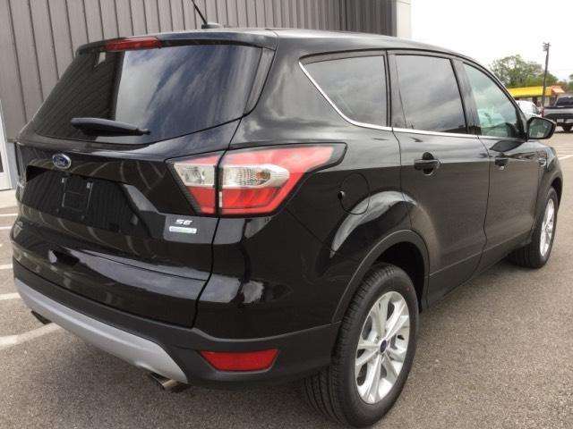 Ford Escape 2017 photo 2